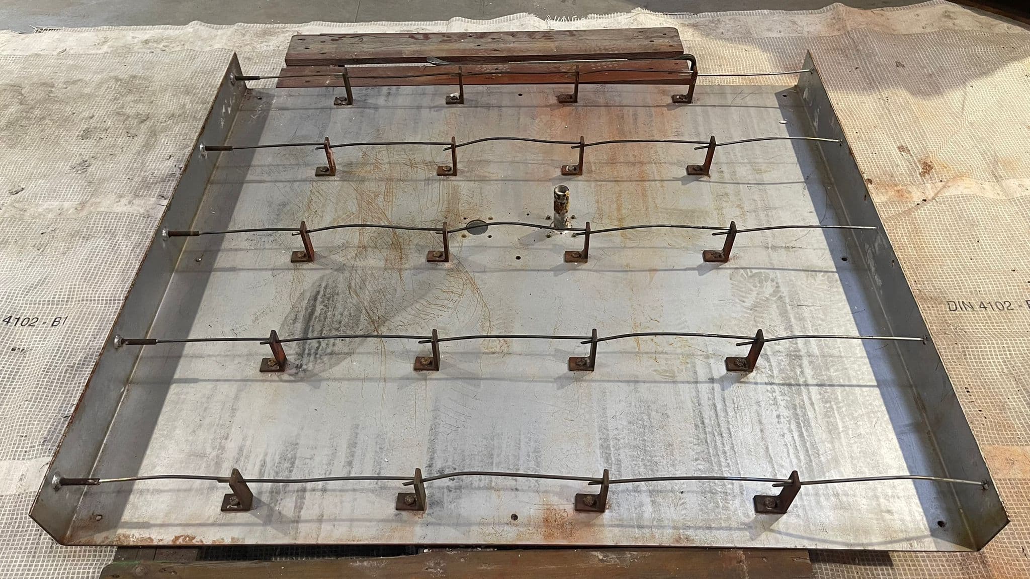 Deckel- und Türreparatur bei Stammkunde